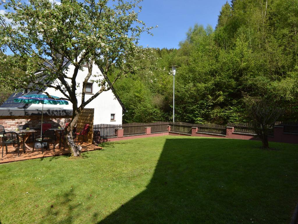 Holiday Home With Garden In Hellenthal Eifel Ngoại thất bức ảnh